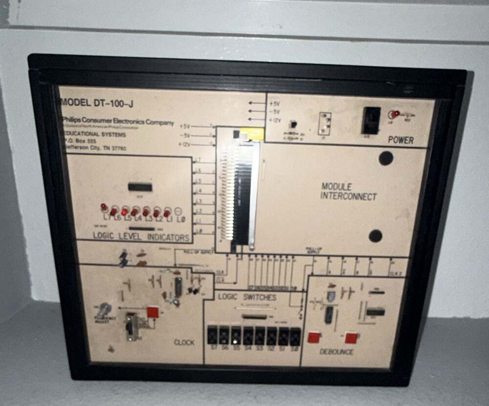 Philips Consumer Educational Systems Logic Trainer